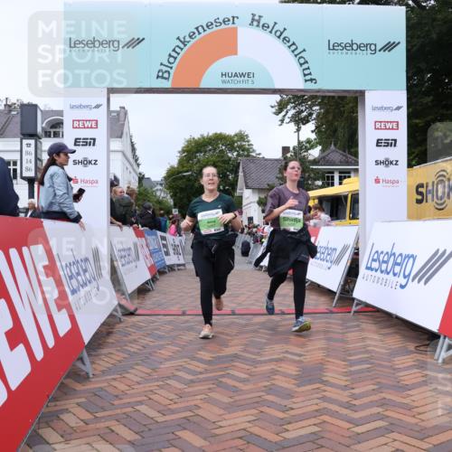30.08.2026 - Blankeneser Heldenlauf Lena Gebhardt http://msf.ph/oto/10077174 30.08.2026 10:37:53 Ziel 5201, 5752, 5861 meine-sportfotos.de