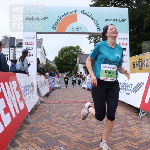 30.08.2026 - Blankeneser Heldenlauf Lena Gebhardt http://msf.ph/oto/10077183 30.08.2026 10:38:01 Ziel 5177, 5201, 5752, 5861 meine-sportfotos.de