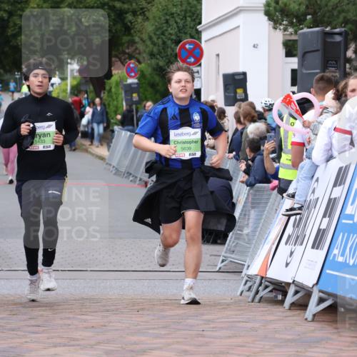 30.08.2026 - Blankeneser Heldenlauf Lena Gebhardt http://msf.ph/oto/10077184 30.08.2026 10:38:02 Ziel 5177, 5752 meine-sportfotos.de
