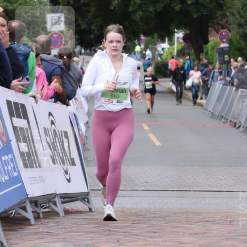 30.08.2026 - Blankeneser Heldenlauf Lena Gebhardt http://msf.ph/oto/10077191 30.08.2026 10:38:13 Ziel 5125, 5433, 5639 meine-sportfotos.de
