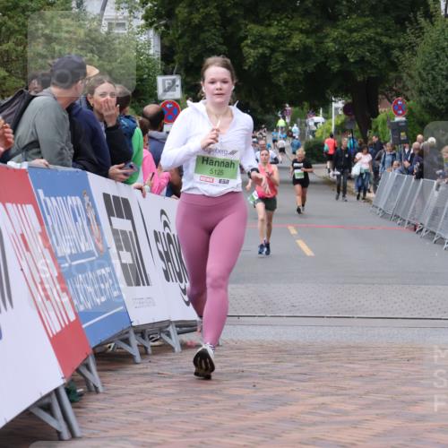 30.08.2026 - Blankeneser Heldenlauf Lena Gebhardt http://msf.ph/oto/10077192 30.08.2026 10:38:14 Ziel 5125, 5433, 5639 meine-sportfotos.de