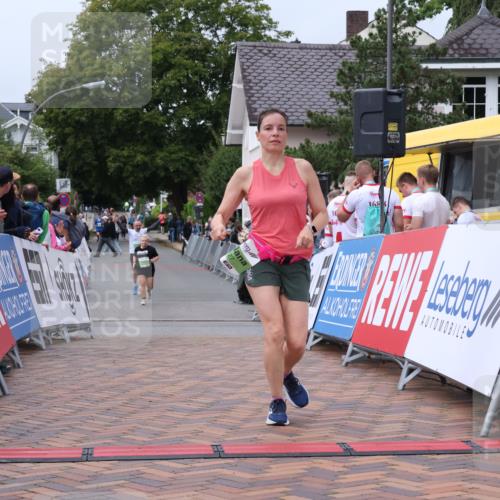 30.08.2026 - Blankeneser Heldenlauf Lena Gebhardt http://msf.ph/oto/10077200 30.08.2026 10:38:23 Ziel 5125, 5127 meine-sportfotos.de