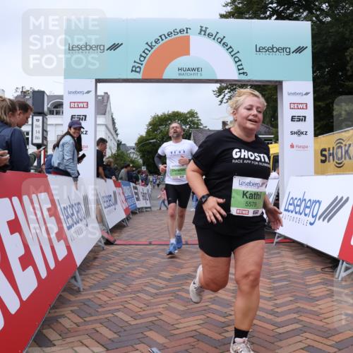 30.08.2026 - Blankeneser Heldenlauf Lena Gebhardt http://msf.ph/oto/10077211 30.08.2026 10:38:33 Ziel 5119, 5579 meine-sportfotos.de