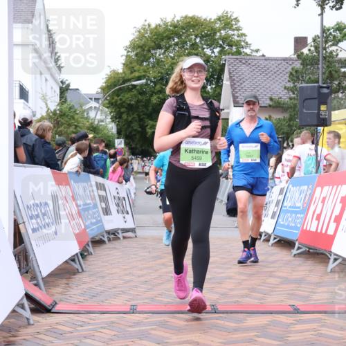 30.08.2026 - Blankeneser Heldenlauf Lena Gebhardt http://msf.ph/oto/10077221 30.08.2026 10:38:56 Ziel 5459, 5513, 5673, 5857 meine-sportfotos.de