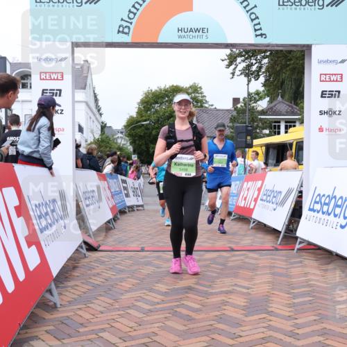 30.08.2026 - Blankeneser Heldenlauf Lena Gebhardt http://msf.ph/oto/10077222 30.08.2026 10:38:56 Ziel 5459, 5513, 5673, 5857 meine-sportfotos.de