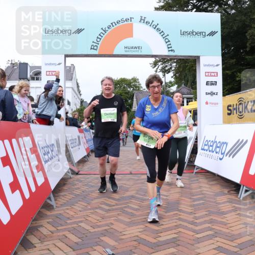 30.08.2026 - Blankeneser Heldenlauf Lena Gebhardt http://msf.ph/oto/10077237 30.08.2026 10:39:08 Ziel 5347, 5473, 5755, 5756, 5757, 5759 meine-sportfotos.de