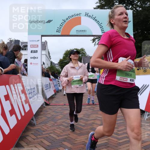 30.08.2026 - Blankeneser Heldenlauf Lena Gebhardt http://msf.ph/oto/10077246 30.08.2026 10:39:17 Ziel 5194, 5278, 5364, 5436, 5446, 5502, 5547, 5608, 5756, 5757 meine-sportfotos.de