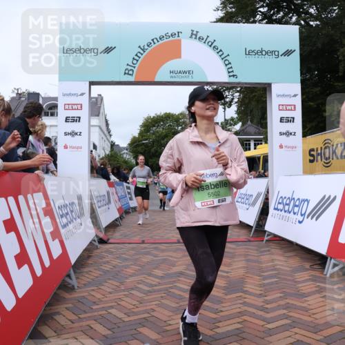 30.08.2026 - Blankeneser Heldenlauf Lena Gebhardt http://msf.ph/oto/10077247 30.08.2026 10:39:18 Ziel 5194, 5278, 5364, 5436, 5446, 5502, 5547, 5608 meine-sportfotos.de
