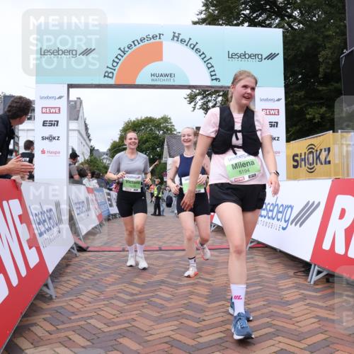 30.08.2026 - Blankeneser Heldenlauf Lena Gebhardt http://msf.ph/oto/10077249 30.08.2026 10:39:19 Ziel 5194, 5278, 5364, 5436, 5446, 5502, 5547, 5608 meine-sportfotos.de