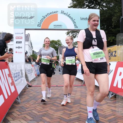 30.08.2026 - Blankeneser Heldenlauf Lena Gebhardt http://msf.ph/oto/10077250 30.08.2026 10:39:20 Ziel 5194, 5278, 5364, 5436, 5446, 5502, 5547, 5608 meine-sportfotos.de