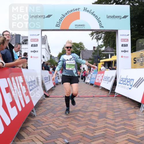 30.08.2026 - Blankeneser Heldenlauf Lena Gebhardt http://msf.ph/oto/10077254 30.08.2026 10:39:22 Ziel 5194, 5278, 5436, 5446, 5502, 5547, 5608 meine-sportfotos.de