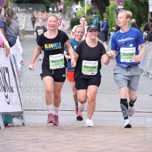 30.08.2026 - Blankeneser Heldenlauf Lena Gebhardt http://msf.ph/oto/10077272 30.08.2026 10:39:44 Ziel 5338, 5437, 5782, 5829, 5830 meine-sportfotos.de