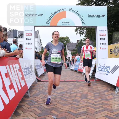 30.08.2026 - Blankeneser Heldenlauf Lena Gebhardt http://msf.ph/oto/10077287 30.08.2026 10:39:53 Ziel 5053, 5200, 5338, 5360, 5437, 5667, 5687 meine-sportfotos.de