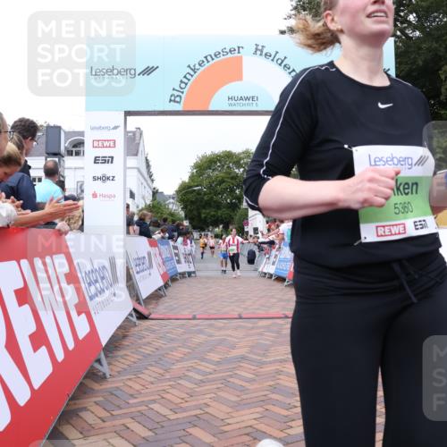 30.08.2026 - Blankeneser Heldenlauf Lena Gebhardt http://msf.ph/oto/10077297 30.08.2026 10:39:58 Ziel 5053, 5360, 5667, 5668, 5687 meine-sportfotos.de