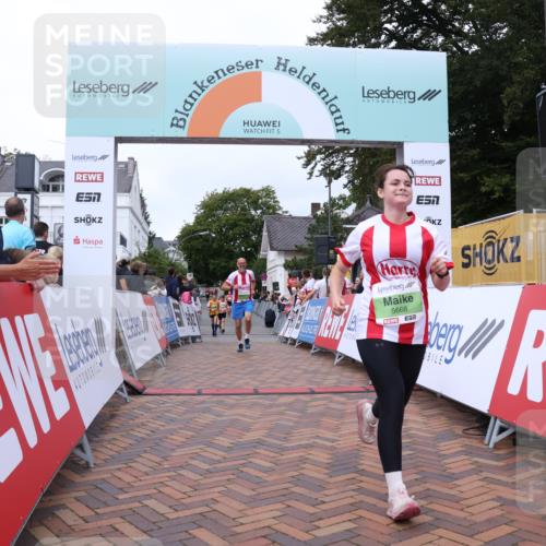 30.08.2026 - Blankeneser Heldenlauf Lena Gebhardt http://msf.ph/oto/10077299 30.08.2026 10:40:03 Ziel 5360, 5668, 5669 meine-sportfotos.de