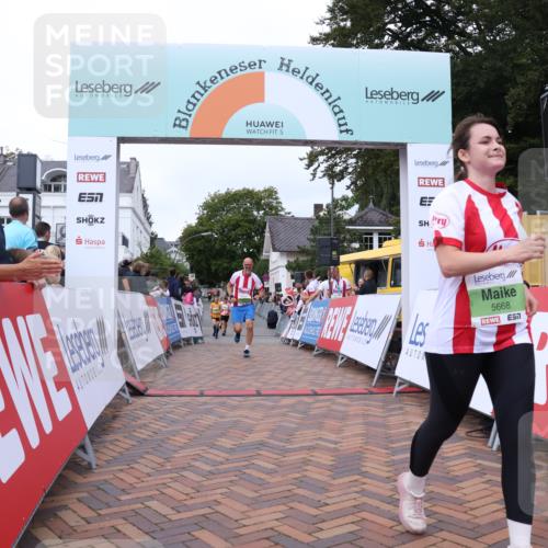 30.08.2026 - Blankeneser Heldenlauf Lena Gebhardt http://msf.ph/oto/10077300 30.08.2026 10:40:03 Ziel 5360, 5668, 5669 meine-sportfotos.de