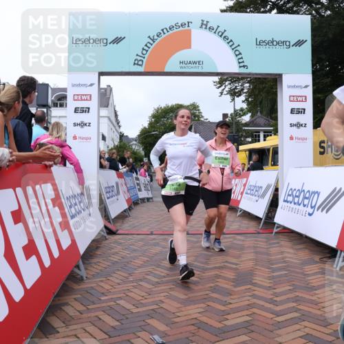 30.08.2026 - Blankeneser Heldenlauf Lena Gebhardt http://msf.ph/oto/10077310 30.08.2026 10:40:12 Ziel 5143, 5345, 5440, 5447, 5669 meine-sportfotos.de
