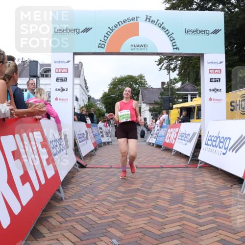 30.08.2026 - Blankeneser Heldenlauf Lena Gebhardt http://msf.ph/oto/10077314 30.08.2026 10:40:13 Ziel 5143, 5345, 5440, 5447, 5669 meine-sportfotos.de