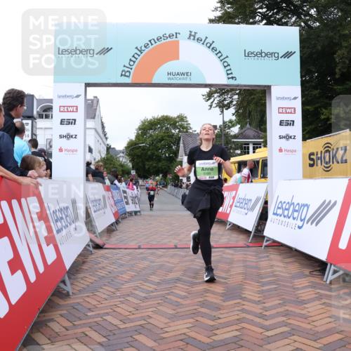 30.08.2026 - Blankeneser Heldenlauf Lena Gebhardt http://msf.ph/oto/10077320 30.08.2026 10:40:21 Ziel 5199, 5447 meine-sportfotos.de
