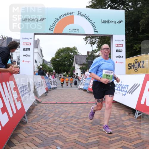 30.08.2026 - Blankeneser Heldenlauf Lena Gebhardt http://msf.ph/oto/10077331 30.08.2026 10:40:40 Ziel 5559, 5565 meine-sportfotos.de