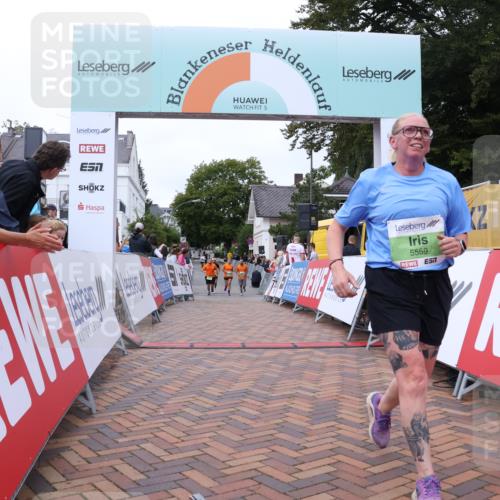 30.08.2026 - Blankeneser Heldenlauf Lena Gebhardt http://msf.ph/oto/10077332 30.08.2026 10:40:40 Ziel 5559, 5565 meine-sportfotos.de