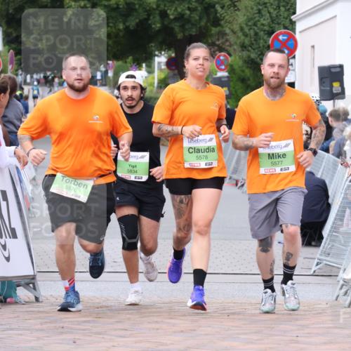 30.08.2026 - Blankeneser Heldenlauf Lena Gebhardt http://msf.ph/oto/10077334 30.08.2026 10:40:43 Ziel 5559, 5565, 5576, 5577, 5578 meine-sportfotos.de