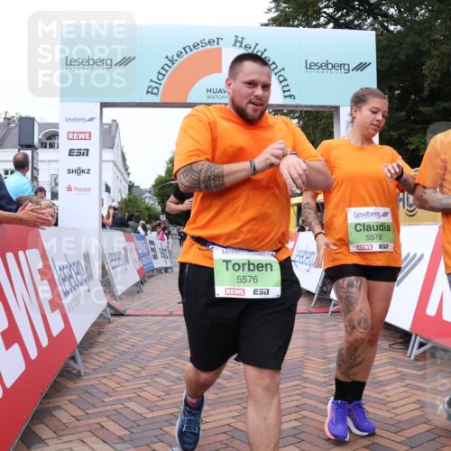 30.08.2026 - Blankeneser Heldenlauf Lena Gebhardt http://msf.ph/oto/10077339 30.08.2026 10:40:49 Ziel 5576, 5577, 5578, 5834 meine-sportfotos.de