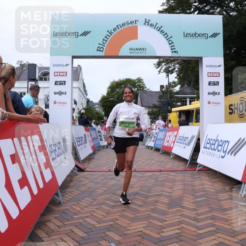 30.08.2026 - Blankeneser Heldenlauf Lena Gebhardt http://msf.ph/oto/10077345 30.08.2026 10:40:59 Ziel 5085 meine-sportfotos.de