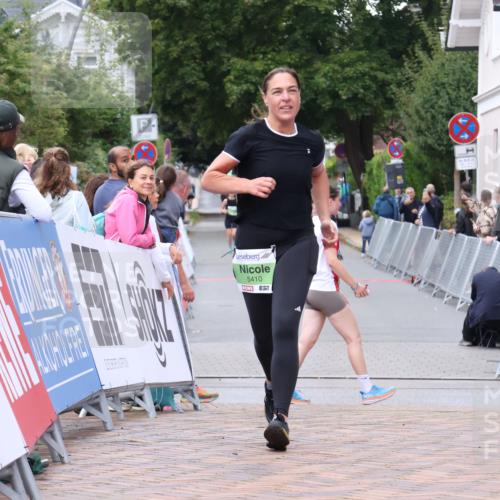 30.08.2026 - Blankeneser Heldenlauf Lena Gebhardt http://msf.ph/oto/10077348 30.08.2026 10:41:01 Ziel 5085, 5410 meine-sportfotos.de