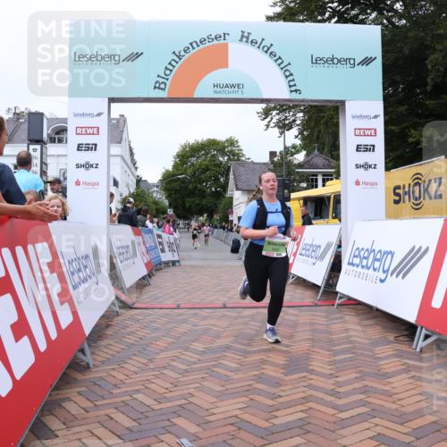 30.08.2026 - Blankeneser Heldenlauf Lena Gebhardt http://msf.ph/oto/10077360 30.08.2026 10:41:12 Ziel 5410, 5494 meine-sportfotos.de