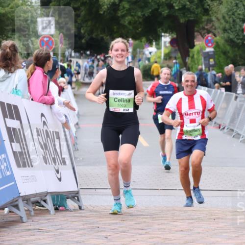 30.08.2026 - Blankeneser Heldenlauf Lena Gebhardt http://msf.ph/oto/10077363 30.08.2026 10:41:19 Ziel 5494, 5563 meine-sportfotos.de