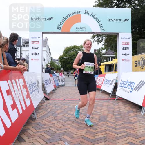 30.08.2026 - Blankeneser Heldenlauf Lena Gebhardt http://msf.ph/oto/10077367 30.08.2026 10:41:23 Ziel 5563, 5651 meine-sportfotos.de