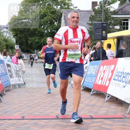 30.08.2026 - Blankeneser Heldenlauf Lena Gebhardt http://msf.ph/oto/10077370 30.08.2026 10:41:25 Ziel 5515, 5563, 5651 meine-sportfotos.de