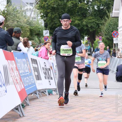 30.08.2026 - Blankeneser Heldenlauf Lena Gebhardt http://msf.ph/oto/10077378 30.08.2026 10:41:40 Ziel 5252, 5675, 5676 meine-sportfotos.de