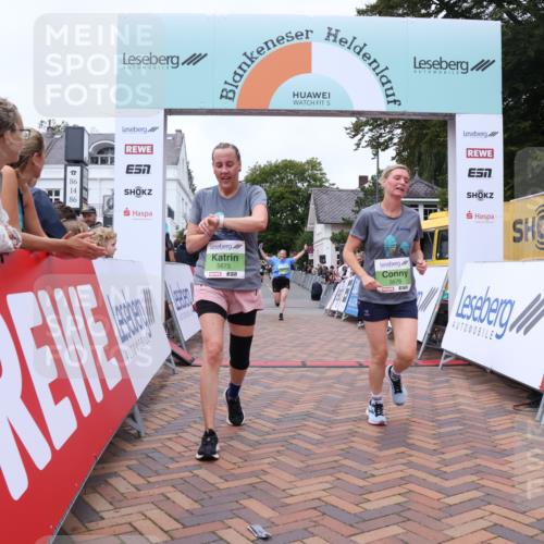 30.08.2026 - Blankeneser Heldenlauf Lena Gebhardt http://msf.ph/oto/10077383 30.08.2026 10:41:45 Ziel 5252, 5311, 5675, 5676 meine-sportfotos.de