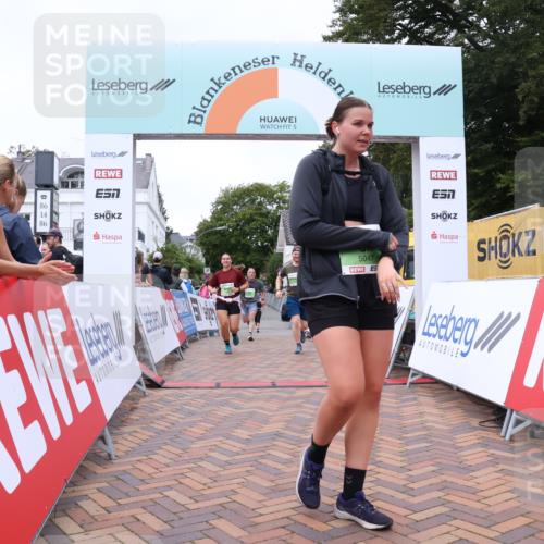 30.08.2026 - Blankeneser Heldenlauf Lena Gebhardt http://msf.ph/oto/10077401 30.08.2026 10:42:02 Ziel 5047, 5128, 5567, 5568 meine-sportfotos.de