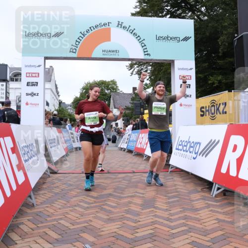 30.08.2026 - Blankeneser Heldenlauf Lena Gebhardt http://msf.ph/oto/10077403 30.08.2026 10:42:04 Ziel 5047, 5128, 5400, 5567, 5568, 5605 meine-sportfotos.de