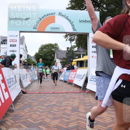 30.08.2026 - Blankeneser Heldenlauf Lena Gebhardt http://msf.ph/oto/10077407 30.08.2026 10:42:07 Ziel 5047, 5081, 5128, 5400, 5567, 5568, 5605 meine-sportfotos.de