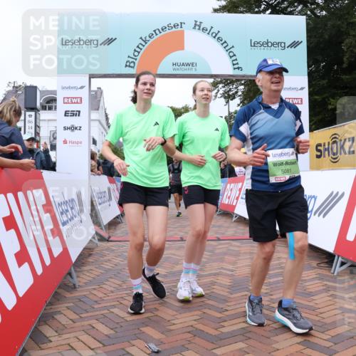 30.08.2026 - Blankeneser Heldenlauf Lena Gebhardt http://msf.ph/oto/10077414 30.08.2026 10:42:13 Ziel 5081, 5128, 5382, 5400, 5541, 5542, 5605 meine-sportfotos.de