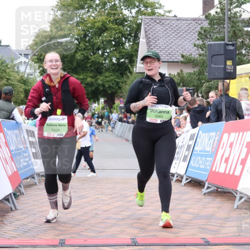 30.08.2026 - Blankeneser Heldenlauf Lena Gebhardt http://msf.ph/oto/10077421 30.08.2026 10:42:19 Ziel 5063, 5081, 5382, 5429, 5541, 5542 meine-sportfotos.de