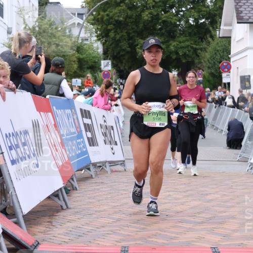 30.08.2026 - Blankeneser Heldenlauf Lena Gebhardt http://msf.ph/oto/10077435 30.08.2026 10:42:35 Ziel 5195, 5344, 5396 meine-sportfotos.de