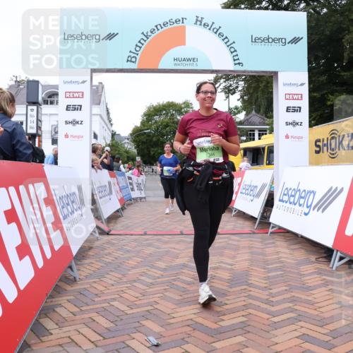 30.08.2026 - Blankeneser Heldenlauf Lena Gebhardt http://msf.ph/oto/10077442 30.08.2026 10:42:40 Ziel 5195, 5344, 5626, 5774 meine-sportfotos.de