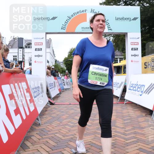 30.08.2026 - Blankeneser Heldenlauf Lena Gebhardt http://msf.ph/oto/10077448 30.08.2026 10:42:44 Ziel 5027, 5195, 5344, 5626, 5774 meine-sportfotos.de