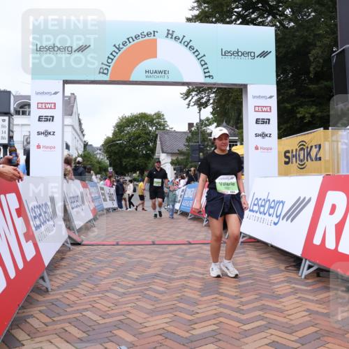 30.08.2026 - Blankeneser Heldenlauf Lena Gebhardt http://msf.ph/oto/10077450 30.08.2026 10:42:47 Ziel 5027, 5381, 5626, 5774 meine-sportfotos.de