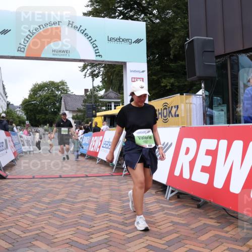 30.08.2026 - Blankeneser Heldenlauf Lena Gebhardt http://msf.ph/oto/10077451 30.08.2026 10:42:48 Ziel 5027, 5381, 5626, 5774 meine-sportfotos.de