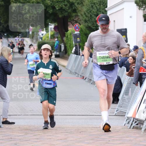 30.08.2026 - Blankeneser Heldenlauf Lena Gebhardt http://msf.ph/oto/10077460 30.08.2026 10:43:06 Ziel 5355 meine-sportfotos.de