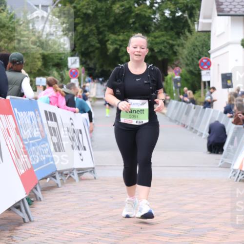 30.08.2026 - Blankeneser Heldenlauf Lena Gebhardt http://msf.ph/oto/10077477 30.08.2026 10:43:21 Ziel 5091, 5442 meine-sportfotos.de