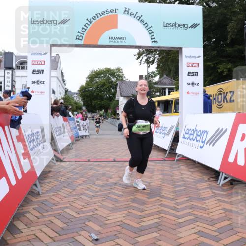 30.08.2026 - Blankeneser Heldenlauf Lena Gebhardt http://msf.ph/oto/10077479 30.08.2026 10:43:23 Ziel 5091, 5442 meine-sportfotos.de