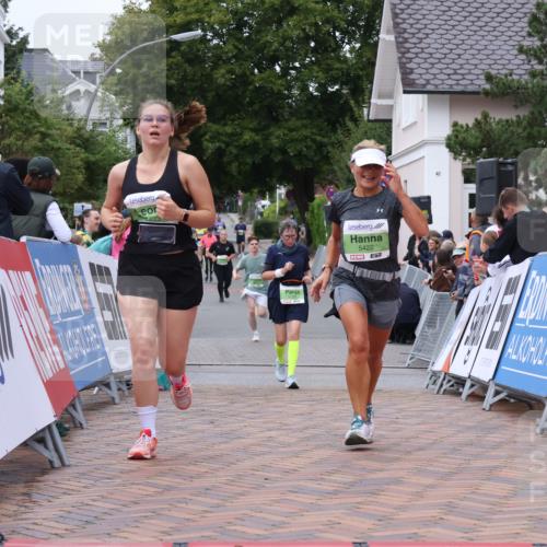 30.08.2026 - Blankeneser Heldenlauf Lena Gebhardt http://msf.ph/oto/10077488 30.08.2026 10:43:37 Ziel 5375, 5422, 5423, 5714 meine-sportfotos.de