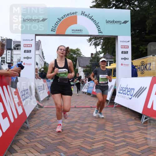 30.08.2026 - Blankeneser Heldenlauf Lena Gebhardt http://msf.ph/oto/10077490 30.08.2026 10:43:39 Ziel 5375, 5422, 5423, 5714, 5726, 5824 meine-sportfotos.de